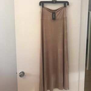 Maxi skirt